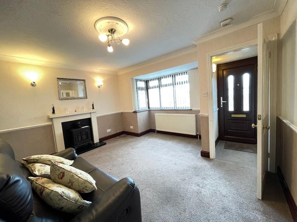 Mayland Avenue, Canvey Island 2 bed bungalow £305,000
