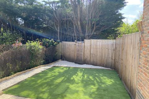 undefined, Fernihough Close, Weybridge, KT13