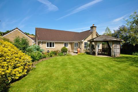 3 bedroom detached bungalow for sale - Hannay Road, Cheddar, BS27