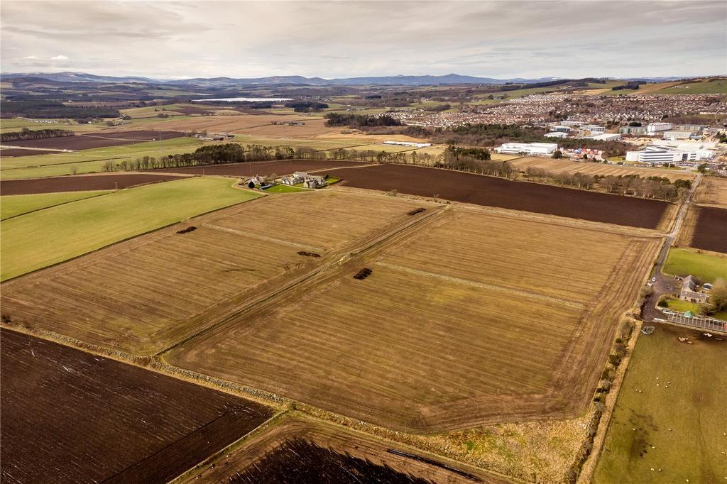 Cairdhillock, Northside & Hillhead, Kingswells, Aberdeen, AB15 Farm for