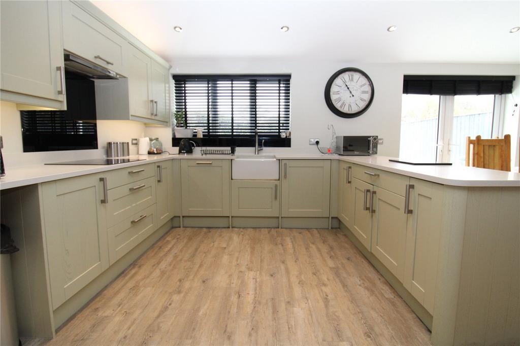 Fairlawn, Liden, Swindon, Wiltshire, SN3 3 bed detached house for sale
