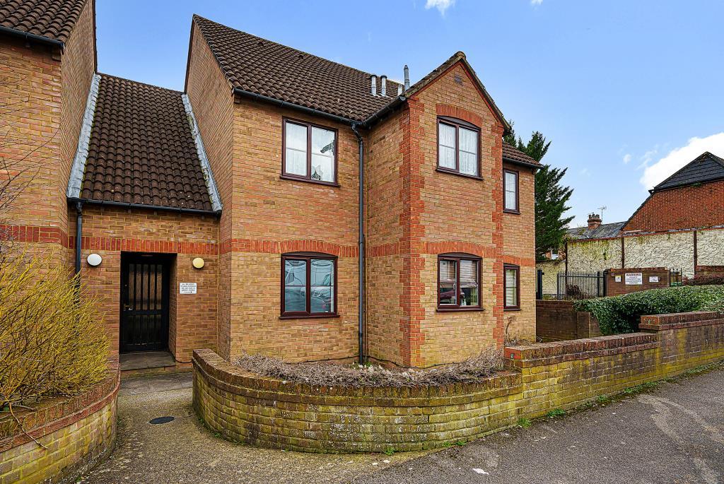 High Buckinghamshire, HP12 1 bed apartment to rent £1,000