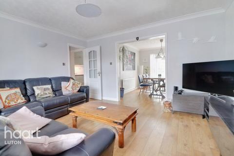 9 Hanworth Close, Luton, LU2 7ED