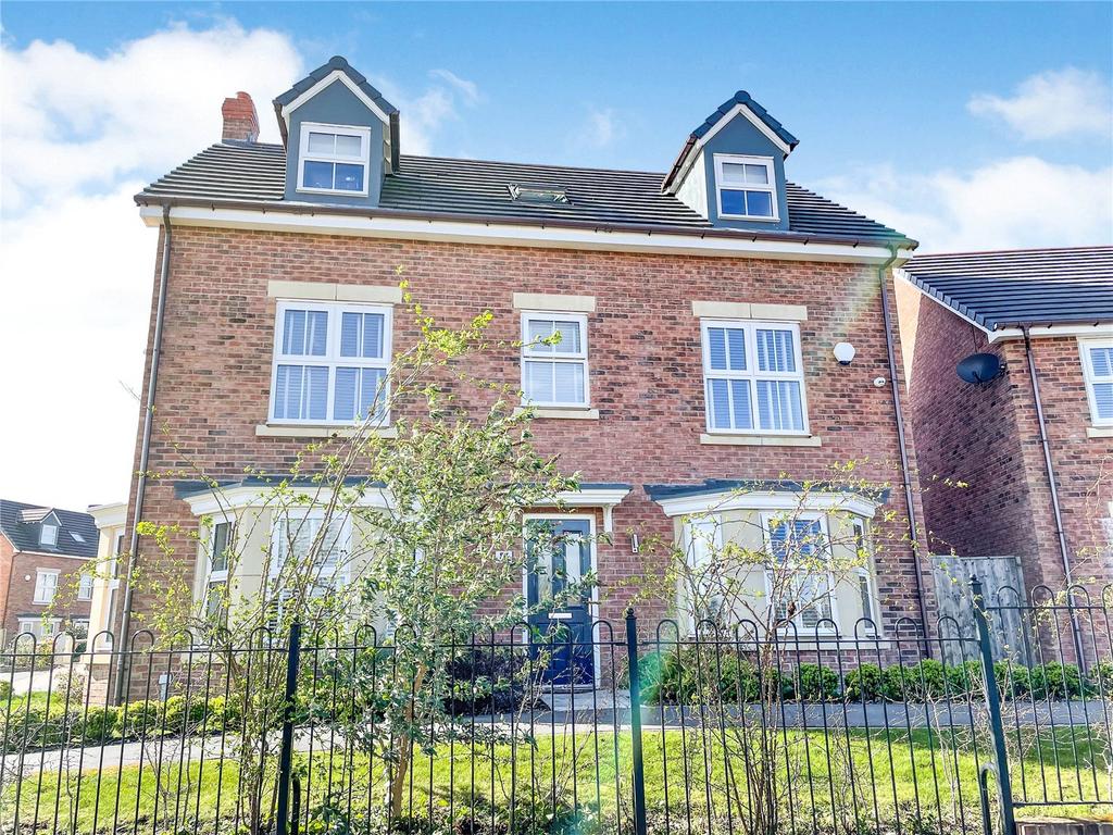 Bryn Y Groes, Gresford, LL12 4 bed detached house for sale £490,000
