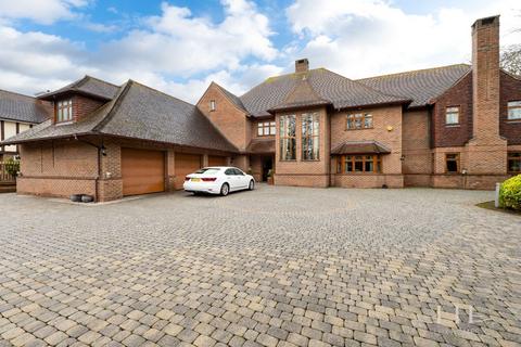 7 bedroom detached house for sale, Woodlands Avenue, Hornchurch