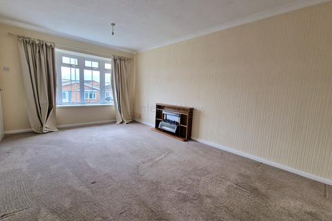 2 bedroom detached house to rent, Glynbridge Gardens, Bridgend, Bridgend County. CF31 1LW