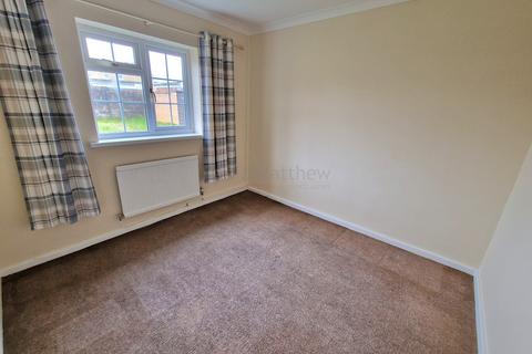 2 bedroom detached house to rent, Glynbridge Gardens, Bridgend, Bridgend County. CF31 1LW