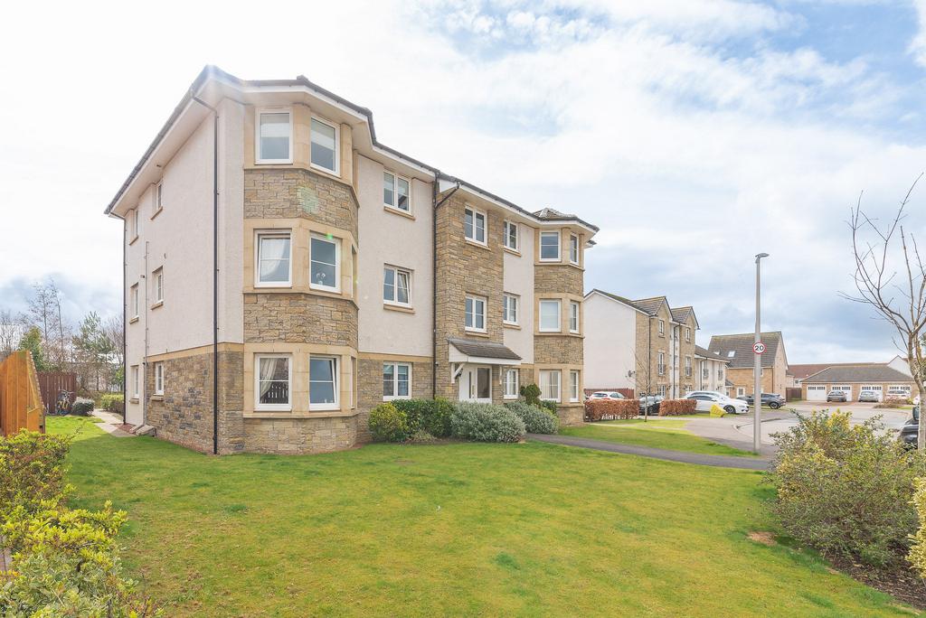 1/5 Dolphingstone Court, Prestonpans... 2 bed flat £160,000
