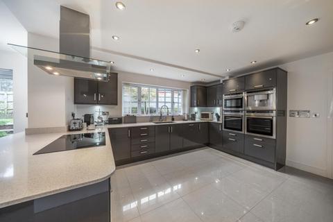 5 bedroom detached house for sale, Frimley,  Surrey,  GU16