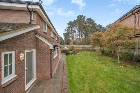 5 bedroom detached house for sale, Frimley,  Surrey,  GU16