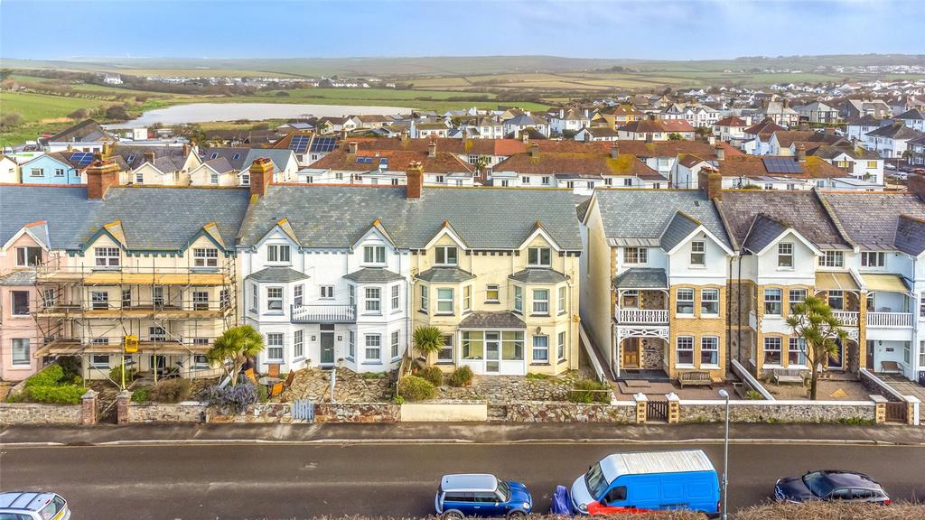 Bude, Cornwall 10 bed end of terrace house for sale £500,000