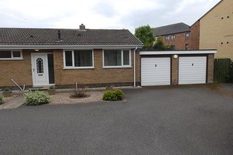 2 bedroom bungalow to rent, Manygates Park, Wakefield, West Yorkshire, UK, WF1