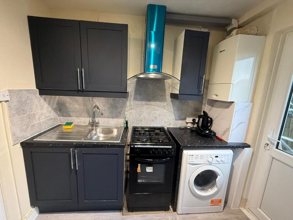 Apartment in London - View 3