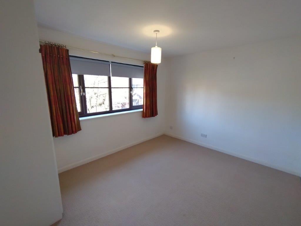 North Waltham, Basingstoke, RG25 5 bed detached house to rent £2,500