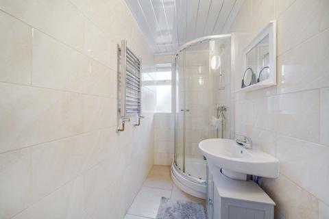 70 Addington Road, Reading, RG1 5PX