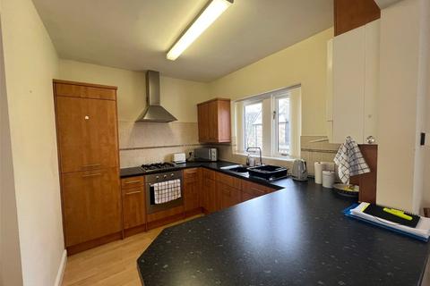 2 bedroom flat to rent, Alfred House, Benn Gardens, Clayton, Bradford, BD14