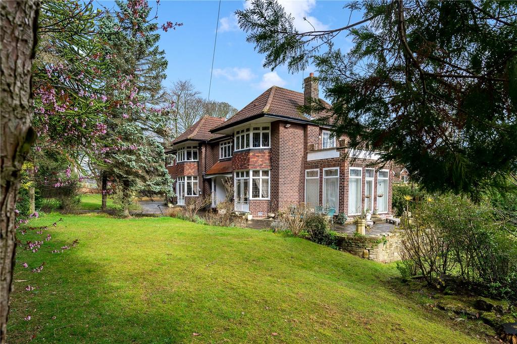 Sandmoor House, Sandmoor Avenue, Alwoodley, Leeds, West Yorkshire 5 bed
