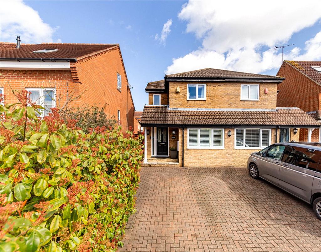 Waverley Road, St. Albans, Hertfordshire 3 bed semidetached house £