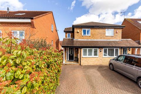 3 bedroom semi-detached house to rent, Waverley Road, St. Albans, Hertfordshire