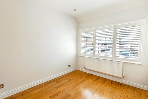 3 bedroom semi-detached house to rent, Waverley Road, St. Albans, Hertfordshire