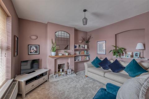 39 Checketts Lane, Worcester, WR3 7JW
