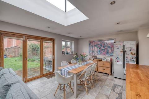 39 Checketts Lane, Worcester, WR3 7JW