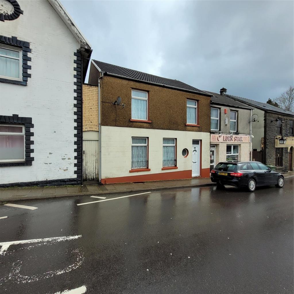 Gadlys Road, Aberdare, Rhondda Cynon Taf, CF44 3 bed terraced house £720 pcm (£166 pw)