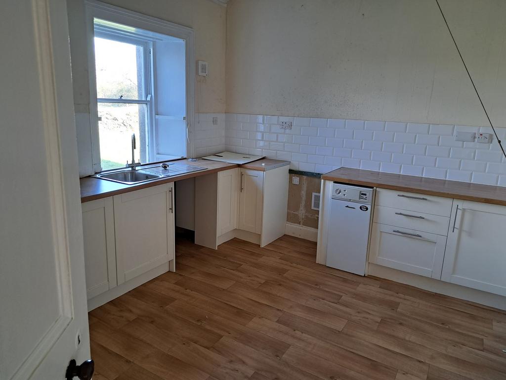 Kirkcudbright, Dumfries and Galloway. DG6 4TZ 4 bed detached