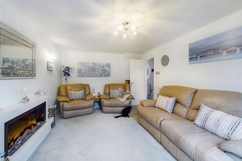 47 Haycroft Drive, Matson, Gloucester, GL4 6XX