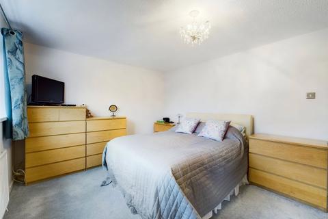 47 Haycroft Drive, Matson, Gloucester, GL4 6XX