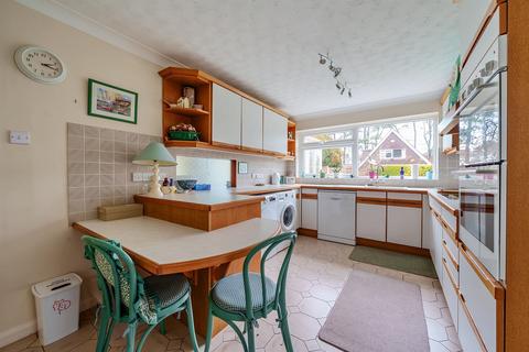 84 Barnards Hill, Marlow, SL7 2NZ