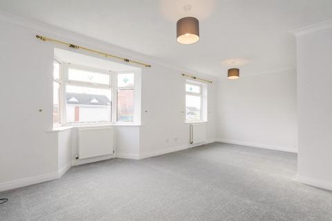 3 bedroom bungalow to rent, Greystoke Road, Rawcliffe, York, YO30