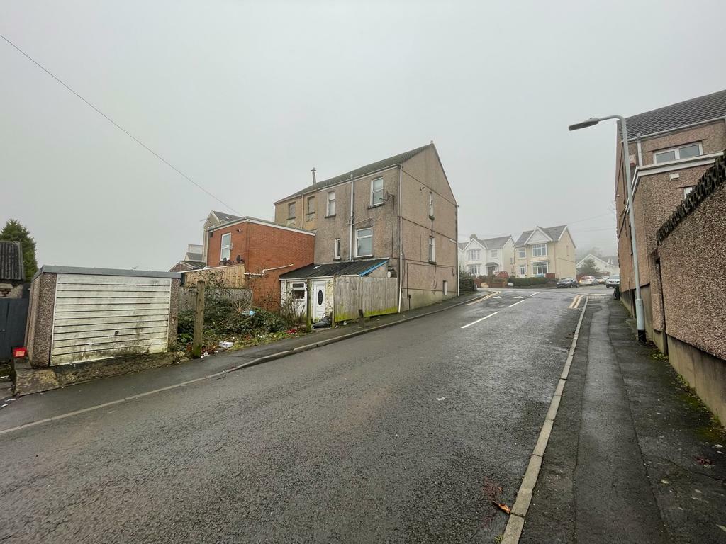Vicarage Road, Morriston 3 bed end of terrace house for sale £145,000