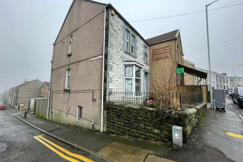3 bedroom end of terrace house for sale, Vicarage Road, Morriston