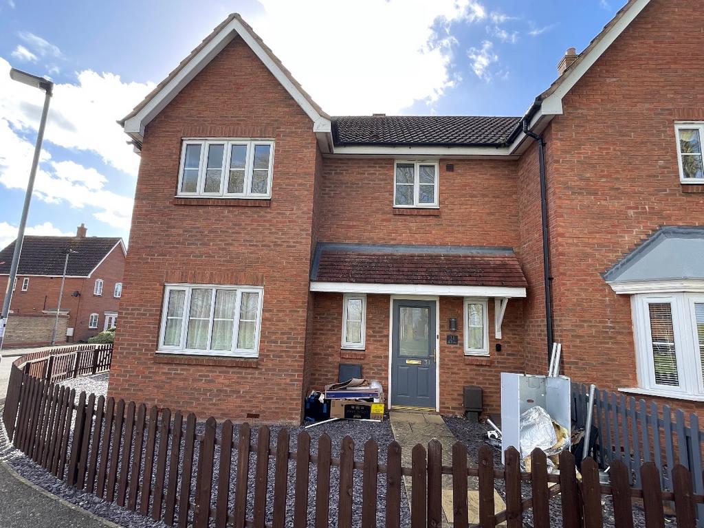 Landseer Drive, Downham Market 3 bed semidetached house £950 pcm (£