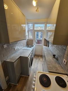 First Floor Flat, 1 Pound Place, London, SE9 5DN