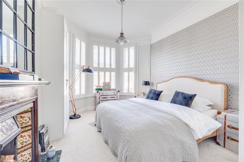 2 bedroom apartment for sale, Whittingstall Road, London, SW6