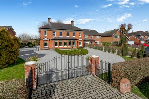 Sysondale Anslow Lane, Rolleston On Dove, Burton-on-trent, DE13 9DS