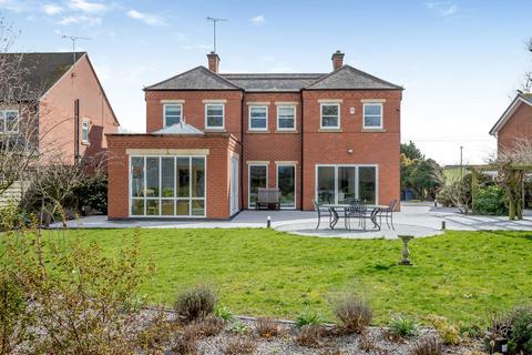 Sysondale Anslow Lane, Rolleston On Dove, Burton-on-trent, DE13 9DS