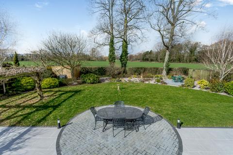 Sysondale Anslow Lane, Rolleston On Dove, Burton-on-trent, DE13 9DS