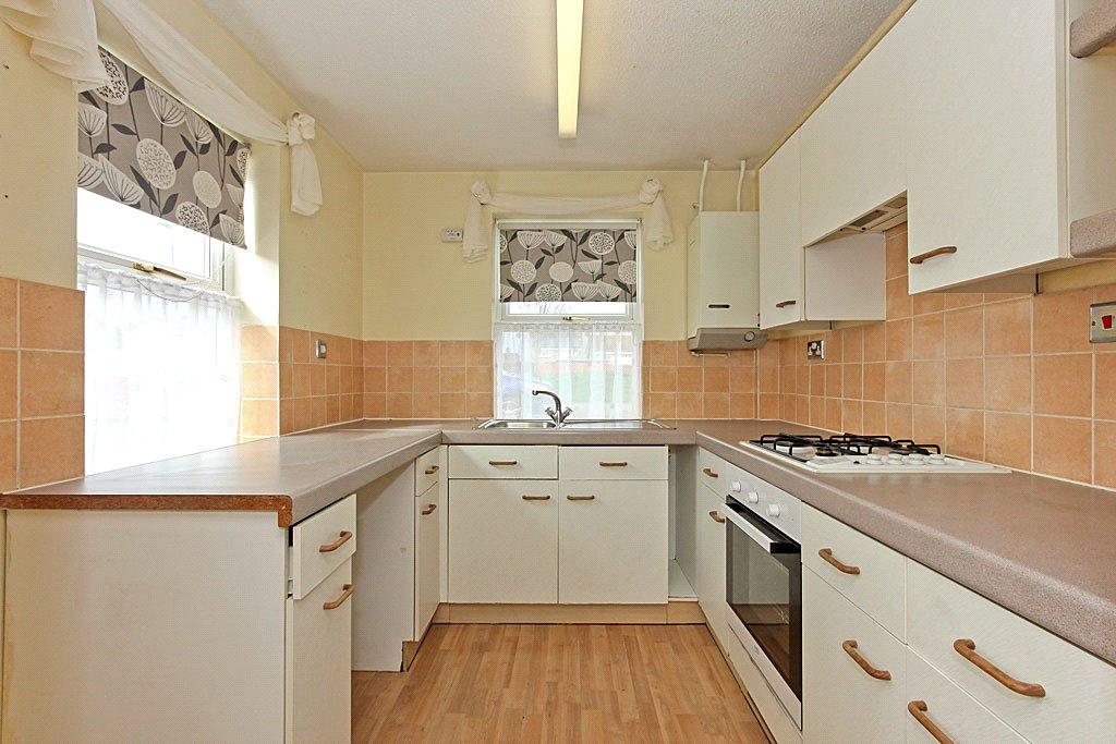 Wadham Place, Sittingbourne, Kent, ME10 2 bed end of terrace house for