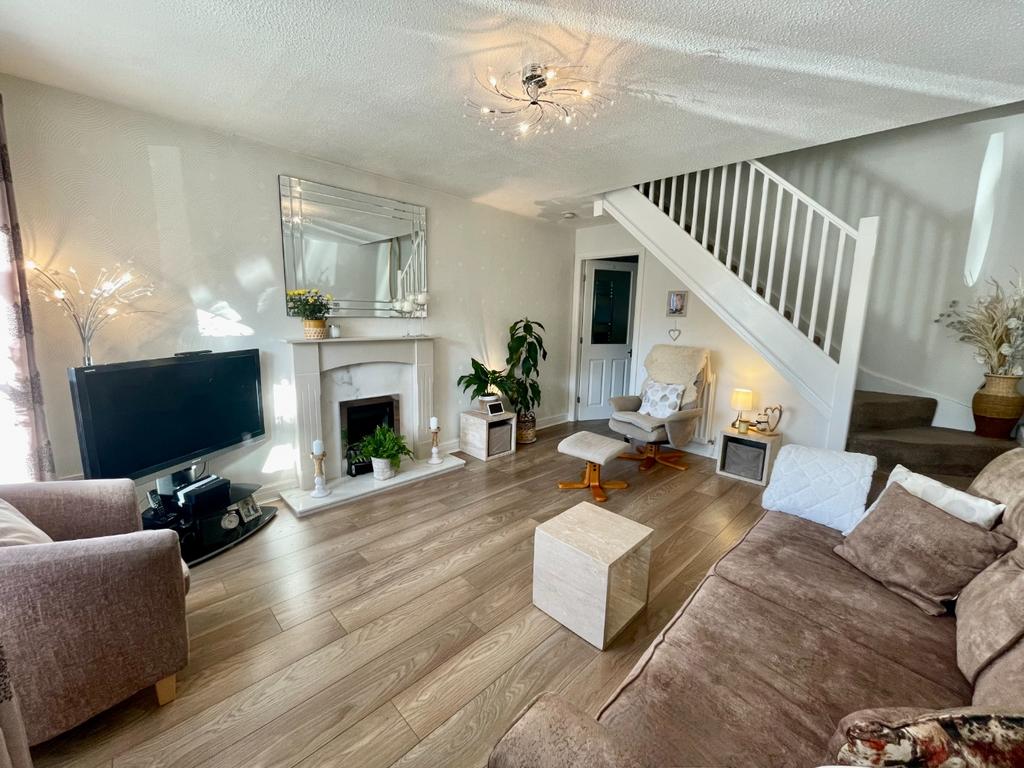 Eastwood Close, Bolton, Lancashire... 2 bed mews £175,000