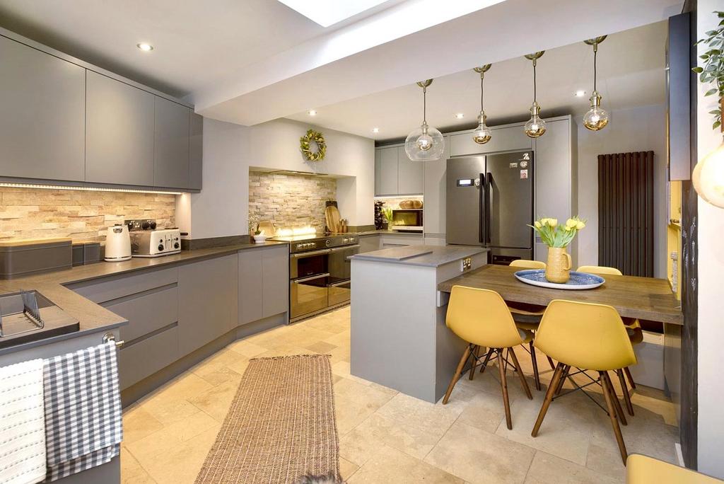 Kitchen/Breakfast