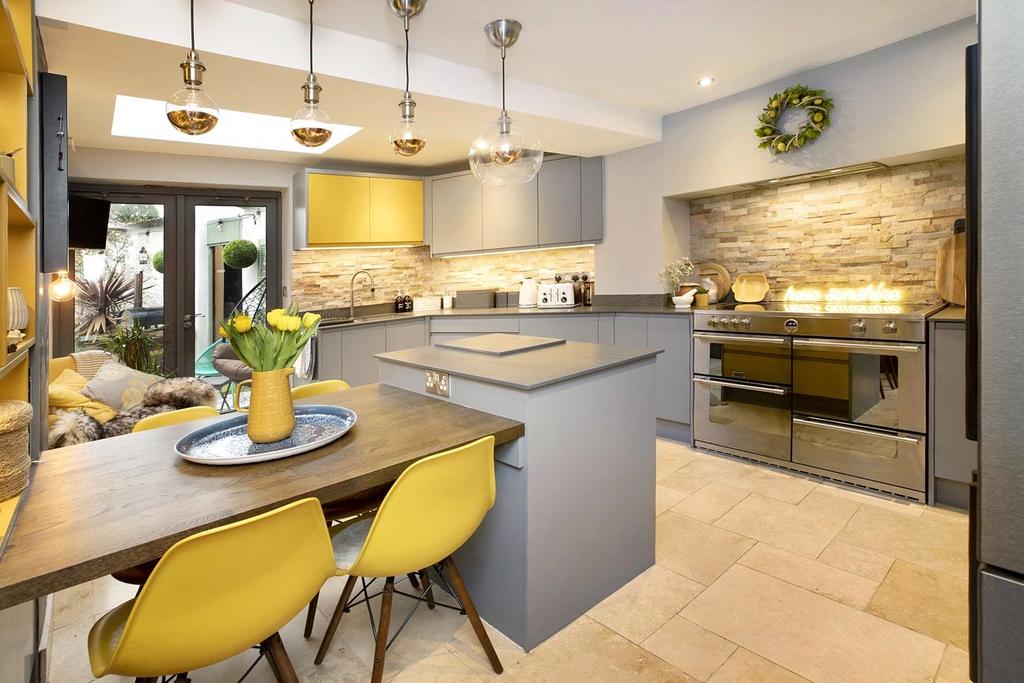 Kitchen/Breakfast