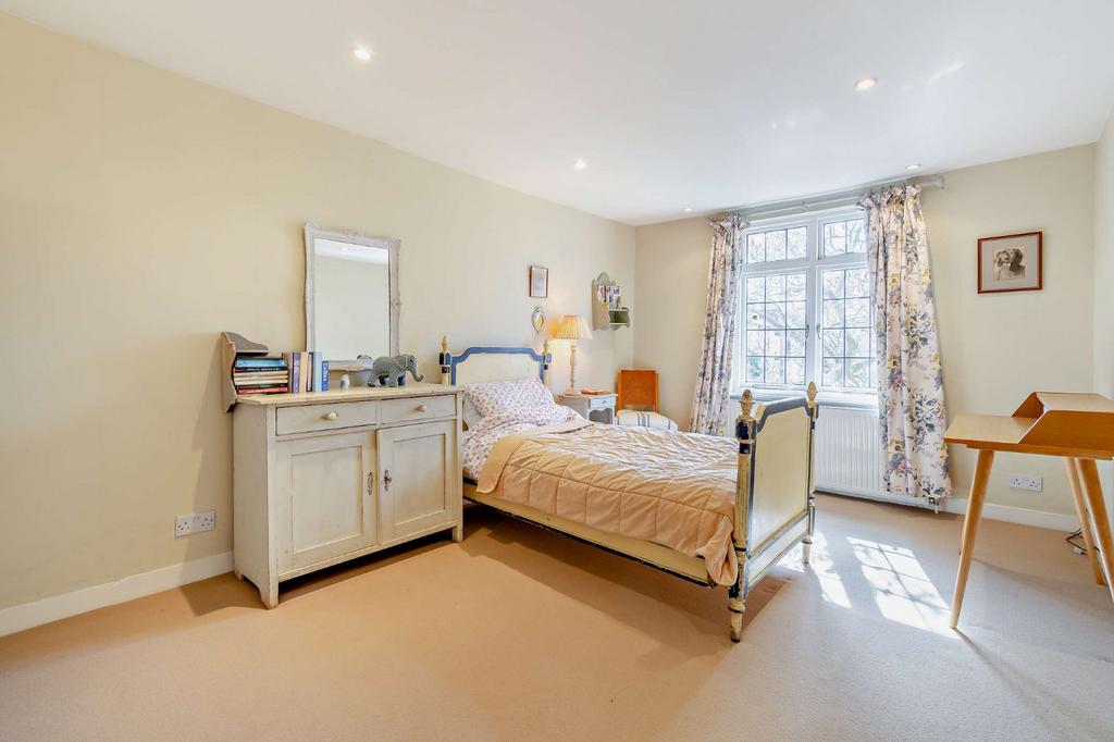 Bedroom 5