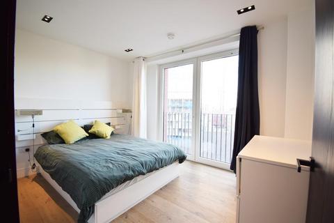 1 bedroom flat to rent - Exchange Gardens, London SW8