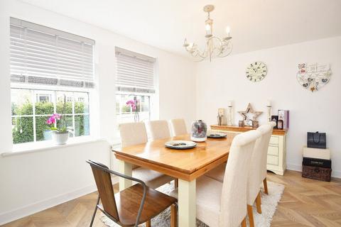6 Brookfield Rise, Hampsthwaite, Harrogate, HG3 2FY