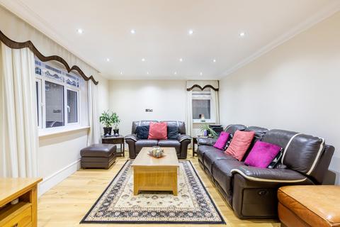 5 bedroom semi-detached house for sale - Ninehams Road, Caterham