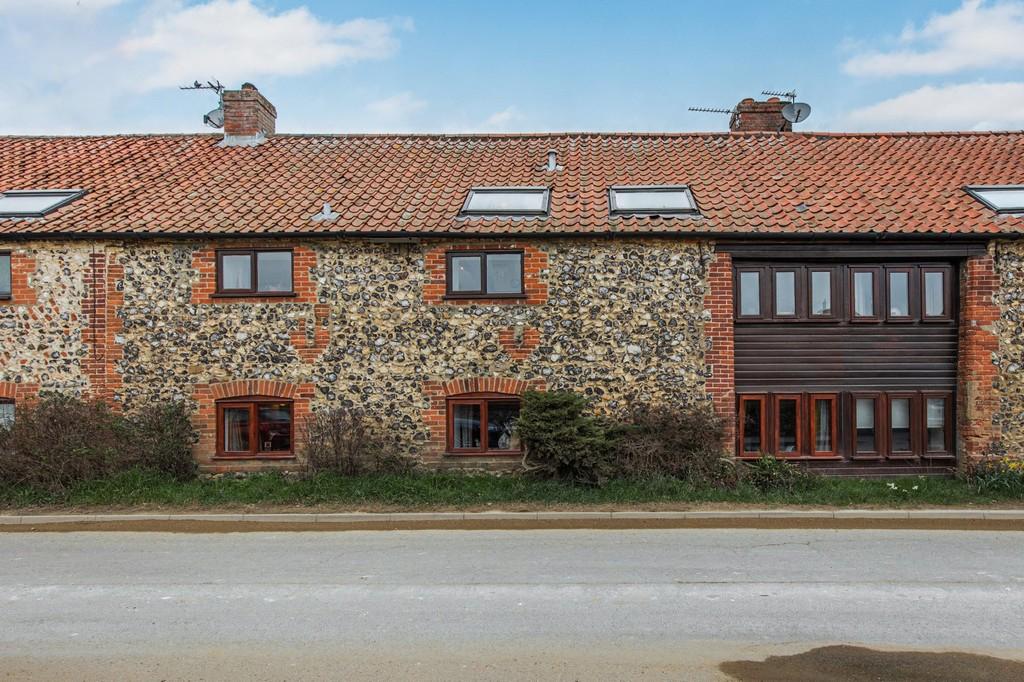 Trowse 4 bed barn conversion for sale £469,000