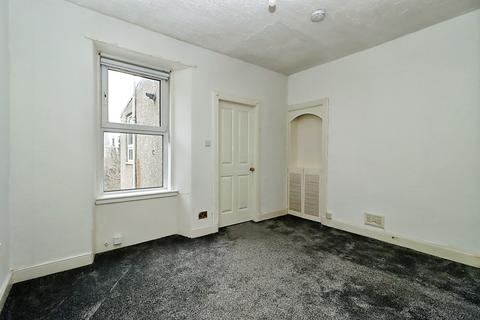 2 bedroom flat to rent, Salisbury Street, Kirkcaldy